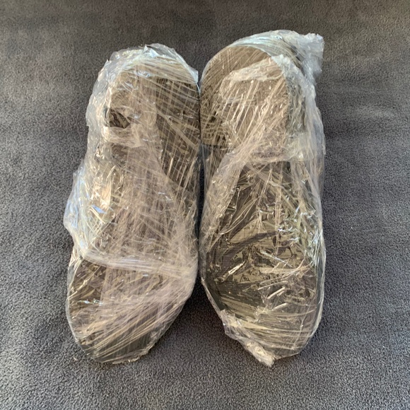 Michael Michael Kors Black Glossy Rain Ankle Boots – Size 6 - Picture 5 of 6